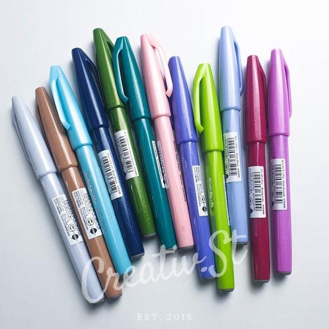 

Eksclusiv !!! Pentel Fude Touch Brush Sign Pen Spidol Kaligrafi Ses-15C Stationery (1 Pcs)