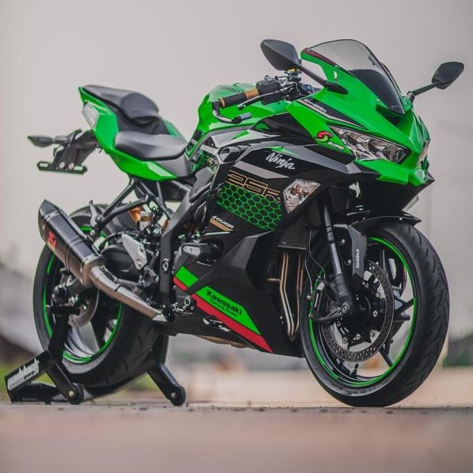Knalpot Kawasaki ZX25R Akrapovic Fullsystem