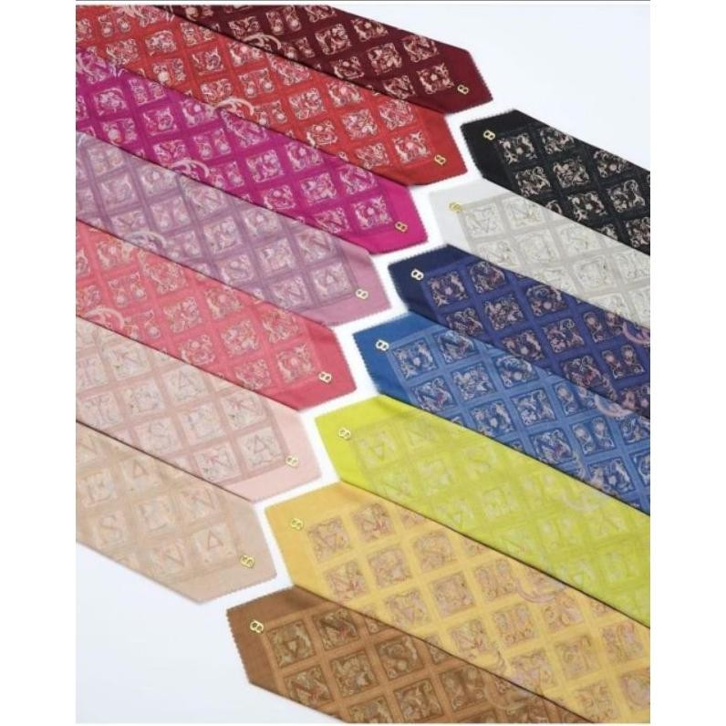 Bahan Terbaik Segi Empat Motif Bunga Ala Jurney Baniescoopp Menawan Dari Deenay Motif Hijab Segiempa