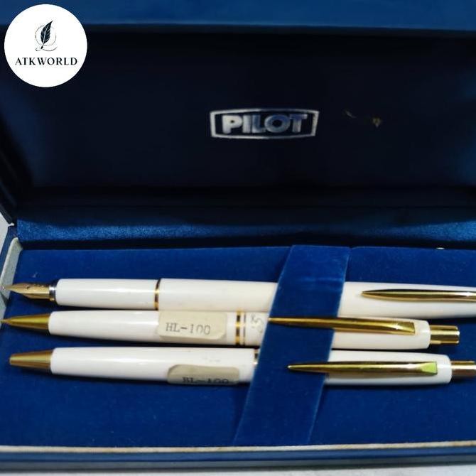 

Pilot Fountain Pen FL-300, Pilot Mechanical Pencil HL-100, Pilot Ball Point BL-100 SET. Original Pilot Pen Japan Limited Edition Kualitas Original
