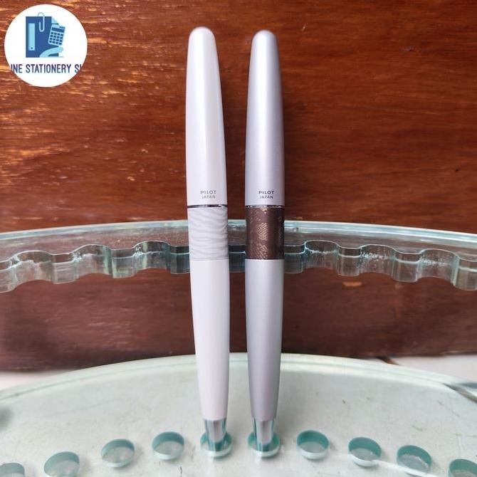 

Pilot Ballpoint MR2 Animal Collection Pilot Metropolitan Original Roller Kualitas Original