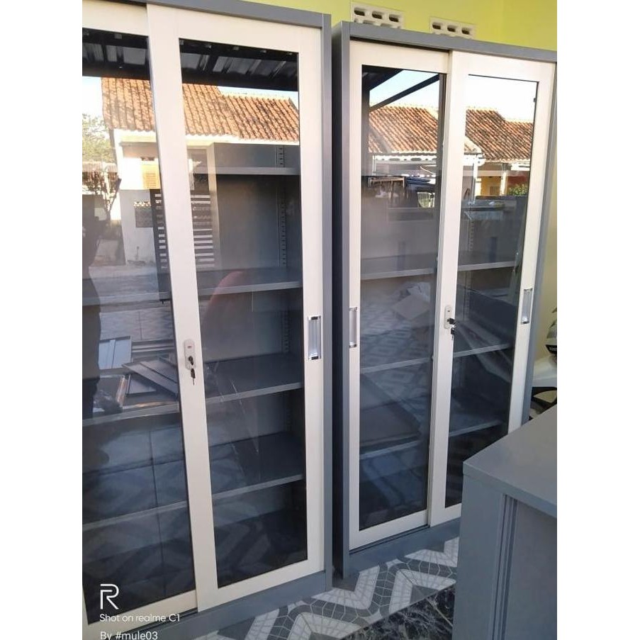 

Lemari Arsip Besi Sliding Kaca 2 Pintu | Lemari Arsip Kantor Kualitas Original