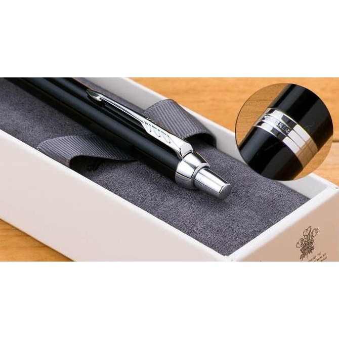 

Pulpen Parker original plus grafir nama/logo seri 1975636 Kualitas Original