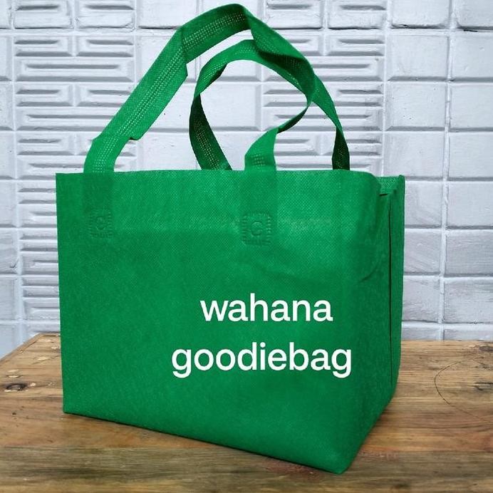

ready goodiebag lipat samping kotak 22x22 isi 12tas tas belanja