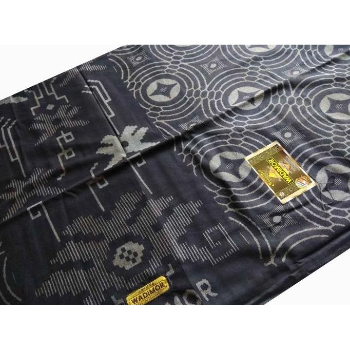 Kain Sarung Wadimor Muslim Dewasa Motif Batik Bunga Bali Tenun Katun Special Hitam BLACK Santri Peka