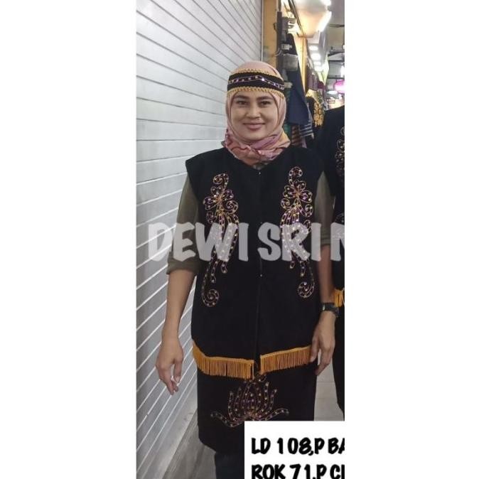 BAJU ADAT DAYAK - KALIMANTAN DEWASA