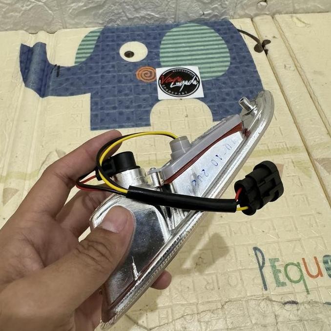 lampu sein kiri depan vespa sprint,primavera