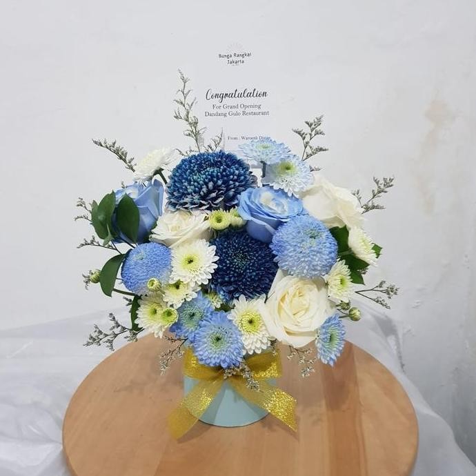 

Small Roundbox Flower/ Bunga Box / Hadiah Ultah / Anniversary Original