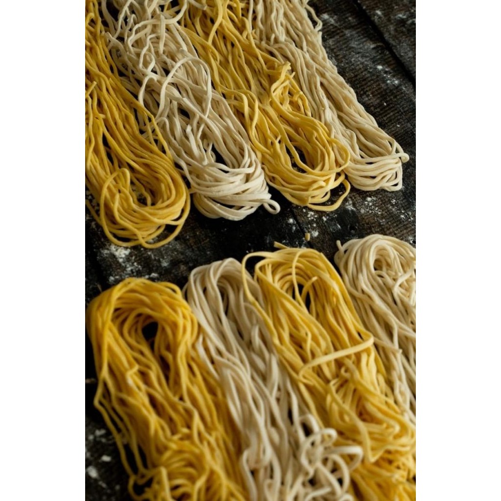 

(Expert) Mie Pangsit Bulat Spesial (Berat 1000gr)