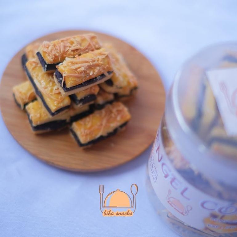 

Kue Kastengel Coklat Premium Biba Snacks Terlaris (Gratis 1 Pouch Sagu / Semprit ) Toples Uk 600 ML