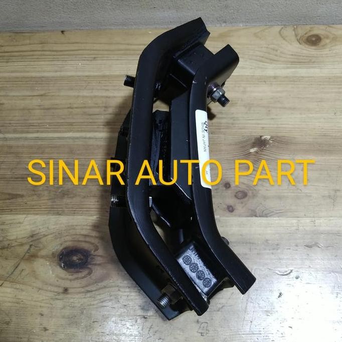 TRANS MOUNTING BDUDUKAN TRANSMISI FORD RANGER 2.5cc