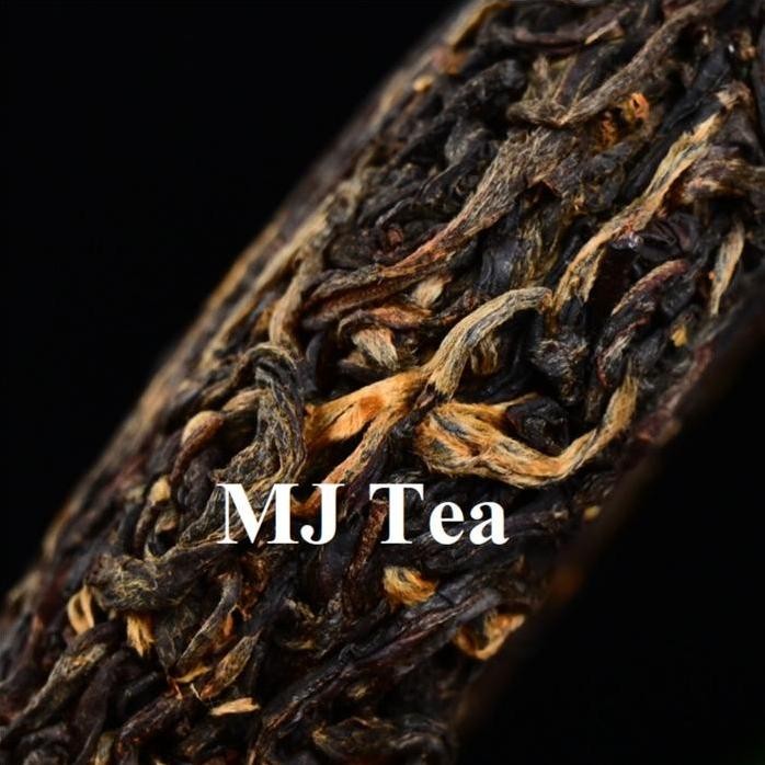 

Yunnan Fengqing Dian Black Tea Cake Honey Fragrant Sun-Dried - 100 Gr Maison Auratea