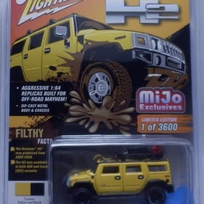 Johnny Lightning Mijo Hummer H2 Wagon Yellow 1/64