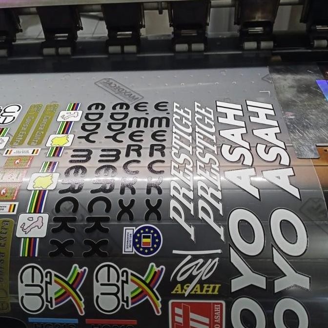 

Cetak Stiker Transparan Super Clear Maxdecal Tinta Uv Dan Tinta Putih