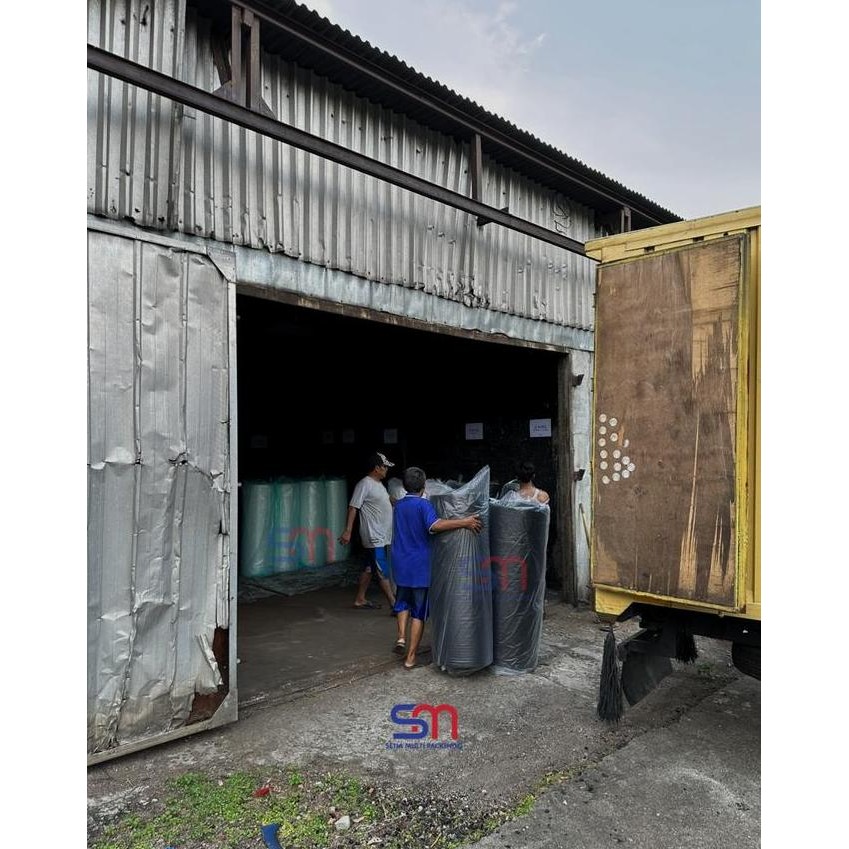 

ready stock Bubble Wrap Kingsman 3 KG Ukuran 125cm x 50m Hitam Bening