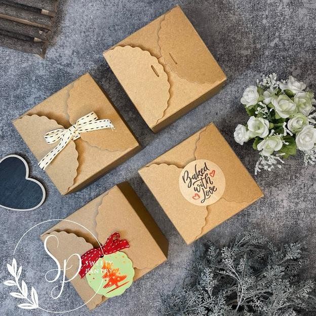 

ready stock GB10780 B - Cake Box / Gift Box / Dus Kue Kecil 10,7x10,7x8cm - 20 pcs