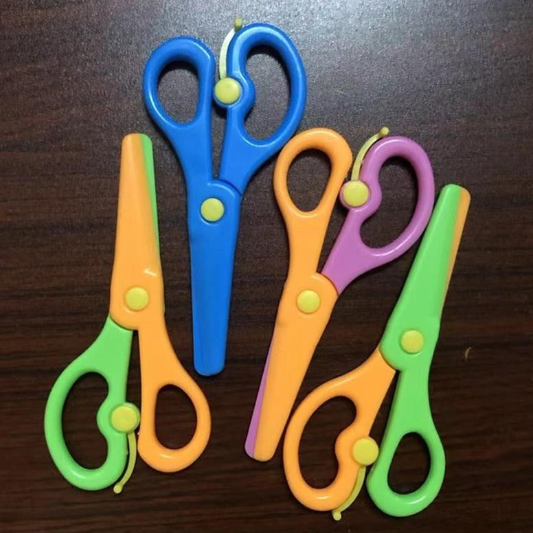 

Promo Gunting Kertas Anak Warna Colorfull Potong Ketas Diy