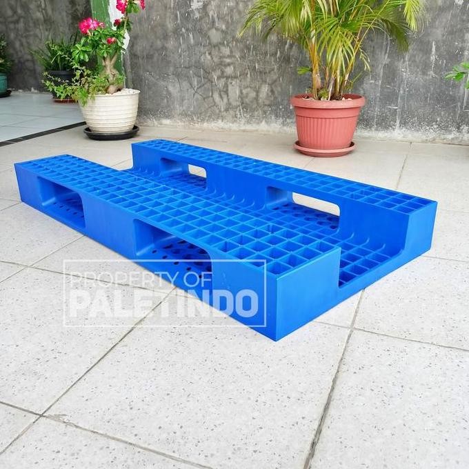 

ready Palet Plastik Berlubang 120 x 60 x 13,2 Cm - Kualitas TOP