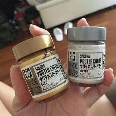 

ready sakura poster color 30ml gold/silver