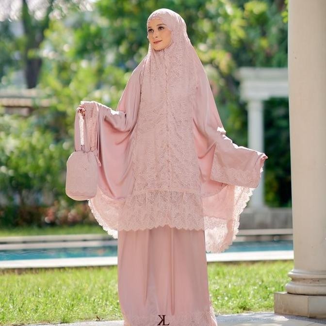 Premium Prayer Set by Kallia | Mukena Mahar | Mukena Silk Premium Kallia | Packaging with Box