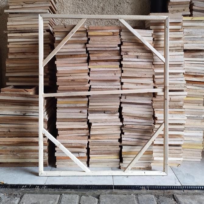 

ready kanvas lukis/ media lukis uk. 80 x 100 x 3.5 cm warna putih