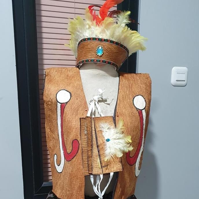 Baju Adat Anak Perempuan Papua