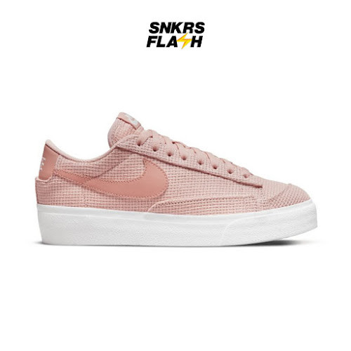 NIKE Blazer Low Platform Woven Pink Oxford Sepatu Sneakers Wanita - DN0744600 - Size 39