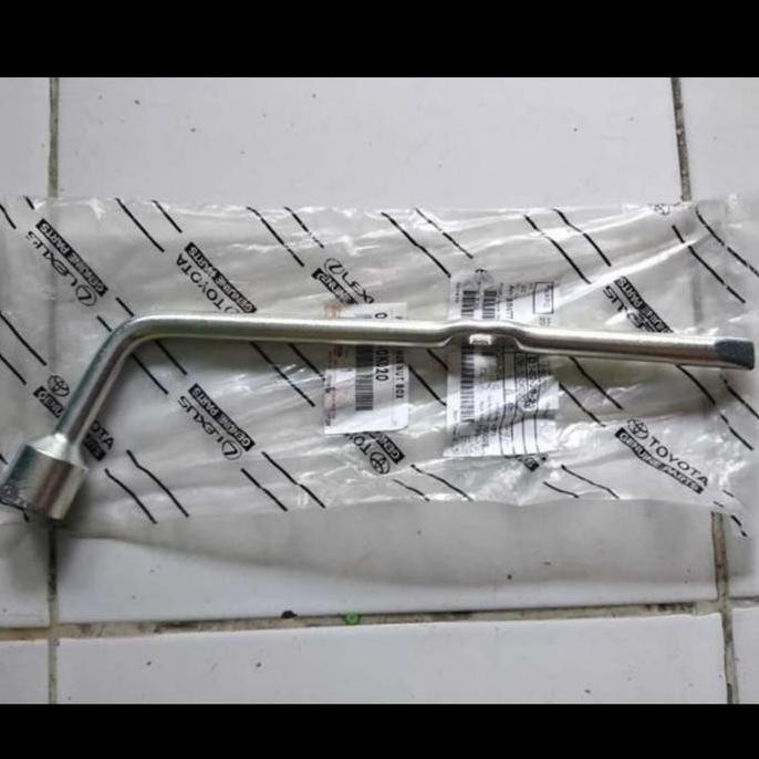 Berkualitas Kunci Roda Mobil 21 mm ( gagang dongkrak ) kijang inova,fortuner,hilux MURAH