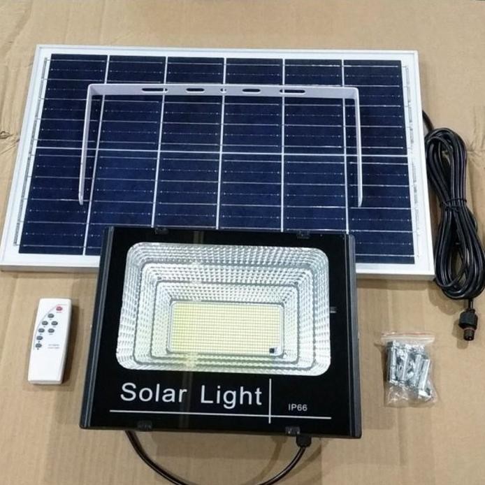 Lampu Sorot Solar Tenaga Surya 300 500 Watt Lampu Panel Surya