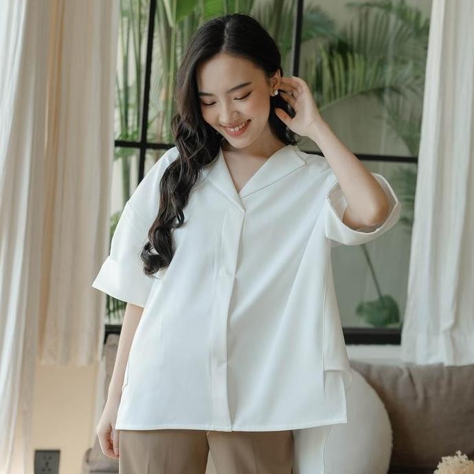 Beatrice Clothing Lui Blouse - Atasan Basic Kerah Wanita Co