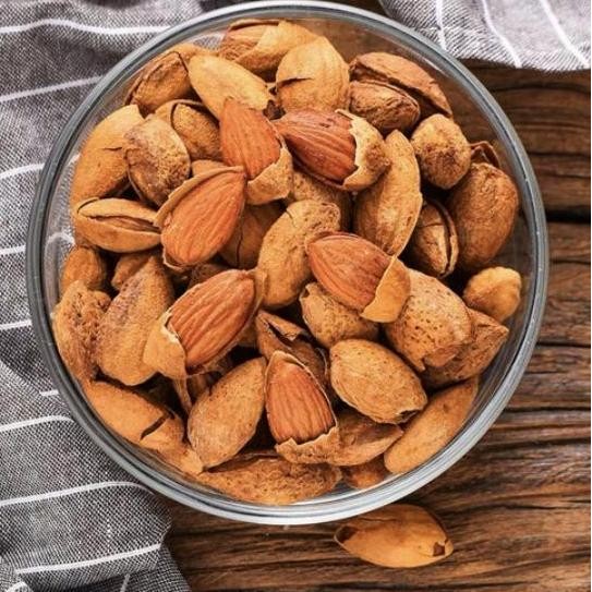 

ALMOND Kacang ALMOND Roasted Milk 1 Kg Kacang Kulit Almond Panggang