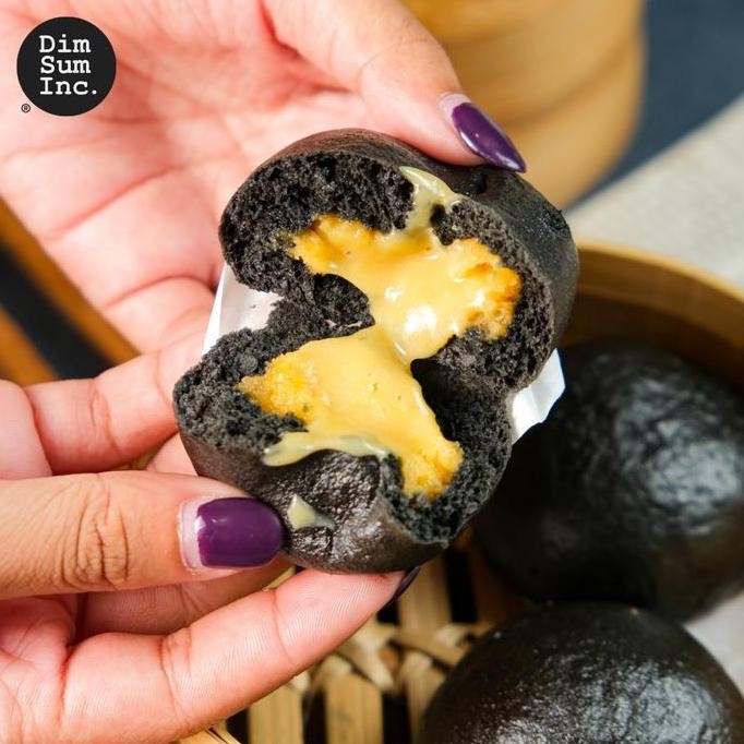 

Bakpao Telur Asin / Bakpau Telur Asin / Salted Egg Pao Premium by Dimsum Inc