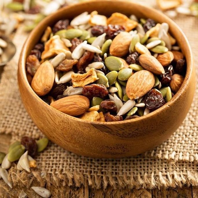 

Trail Mix Safiya 500 Gr Berry Nut And Seed Original Cemilan Sehat Enak