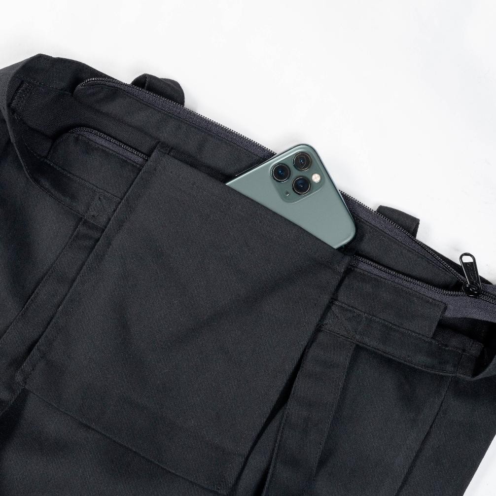 _Kecil_ Flade Studios Tote Bag Kanvas Hitam Resleting - Tas Pria Wanita - Game Series Bu-100