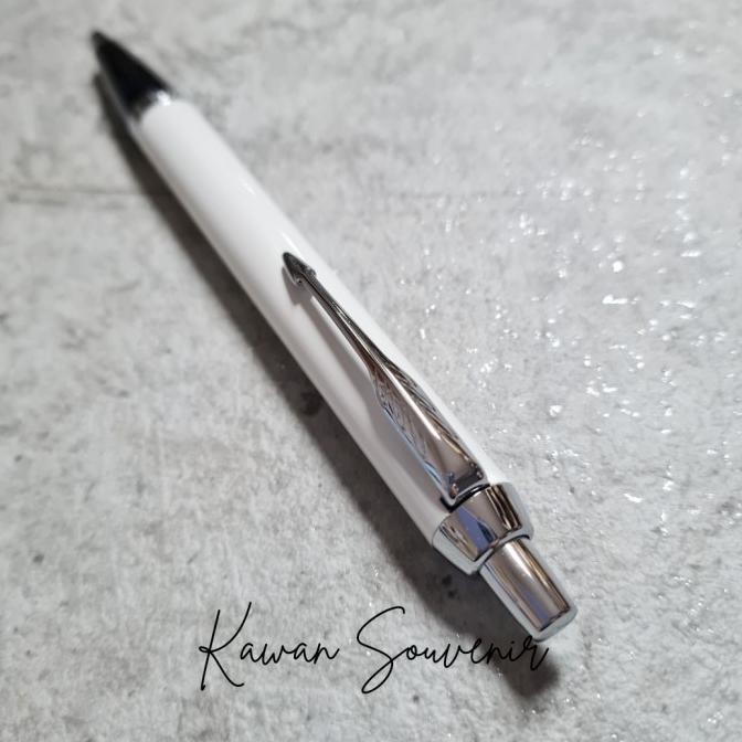 

Pulpen Parker Original Im New White Chrome Trim (Klip Silver) Bp Stok Terbatas