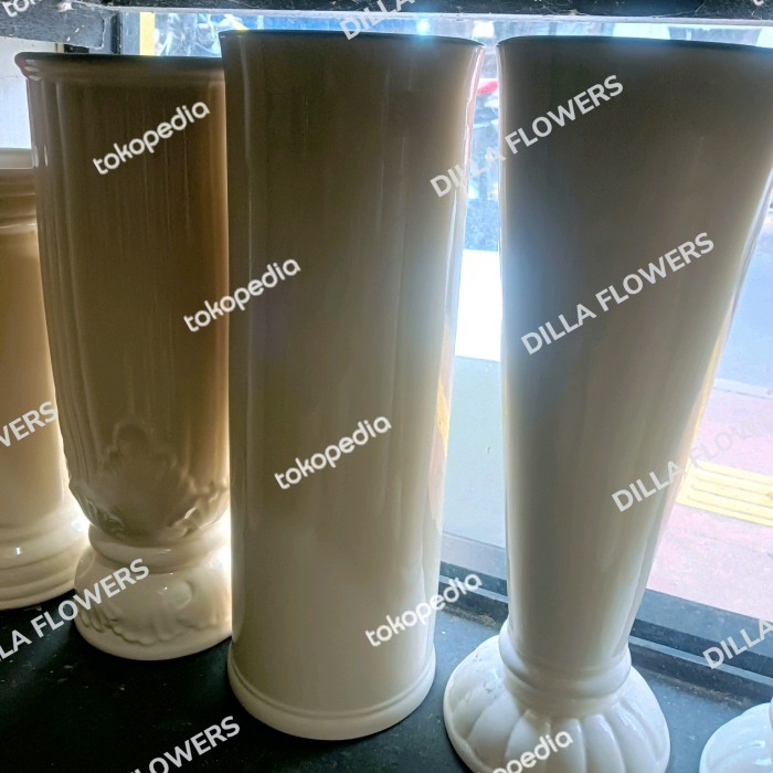 VAS BUNGA KERAMIK BESAR