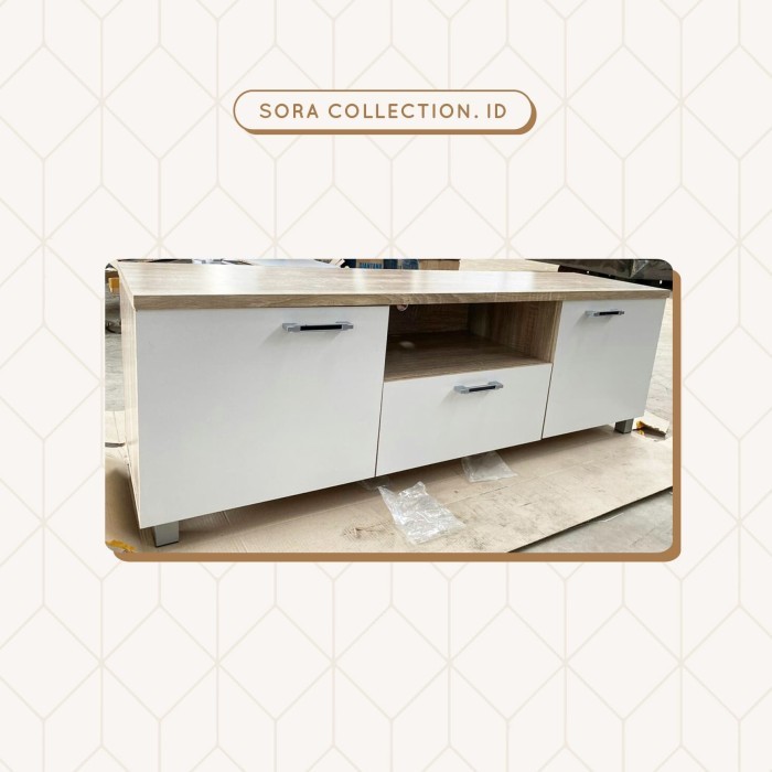 Rak Tv / Meja Tv Minimalis Pendek 3 Pintu Bahan Partikel Board