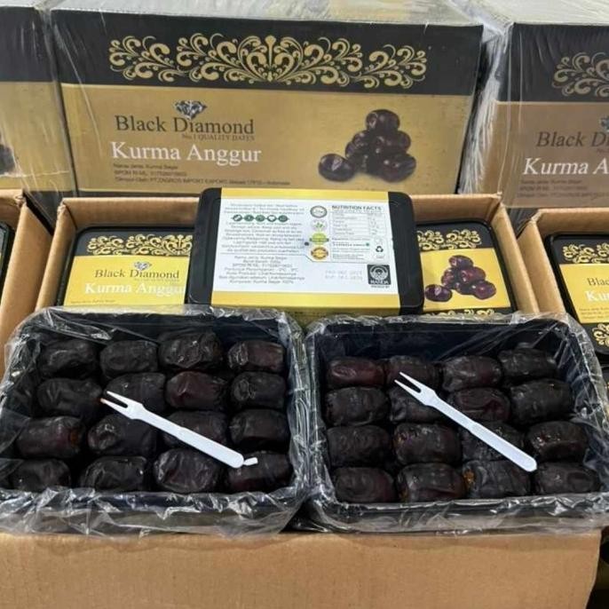 

Buah Kurma L Dus Korma Anggur Black Diamond Mawarmerahhhhh