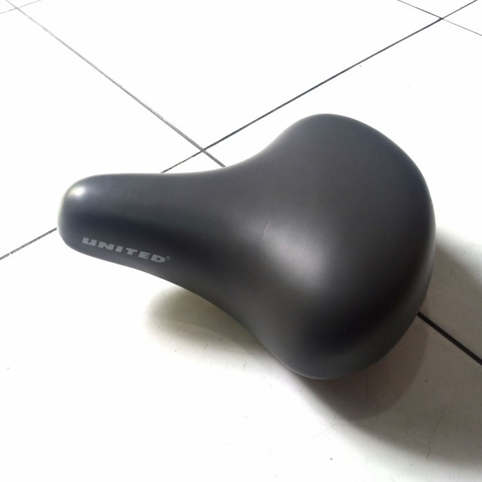 Terlaris Sadel / jok sepeda United Abu abu saddle sepeda model lebar dan empuk SALE