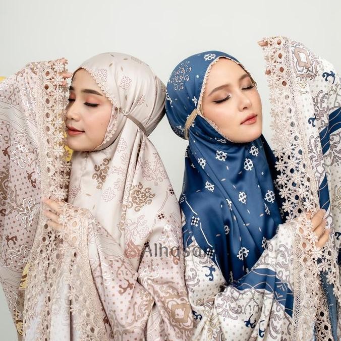 Spesial [Gratis Scrunchie] Mukena Dewasa Jumbo Premium Silk  Renda Mewah 2In1 Tas Mewah Laveenya Aud