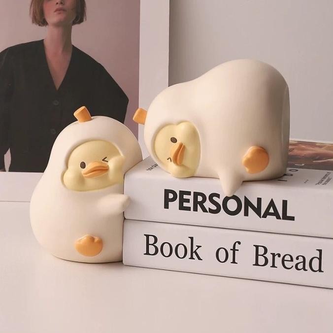 

Grosir Duck Book Stand / Sandaran Buku Pembatas Buku Book Standing Bebek Homedecor Pajangan Meja Kerja