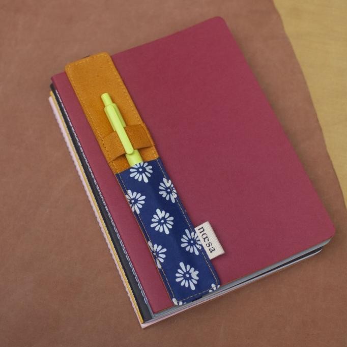 

Murah Cloth Bookmark And Pen Holder - Jeda Batik Hutu | Noesa