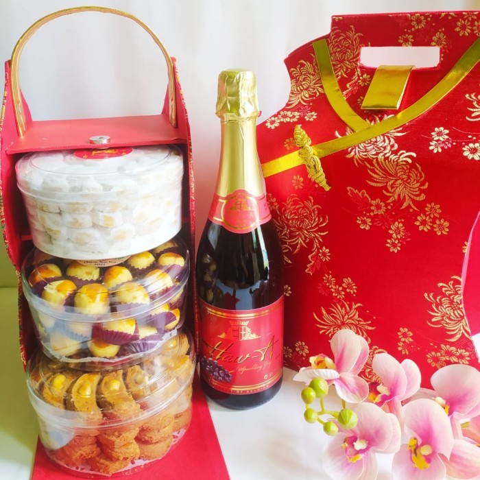 

CNY Cookies Hampers Fashion Series
