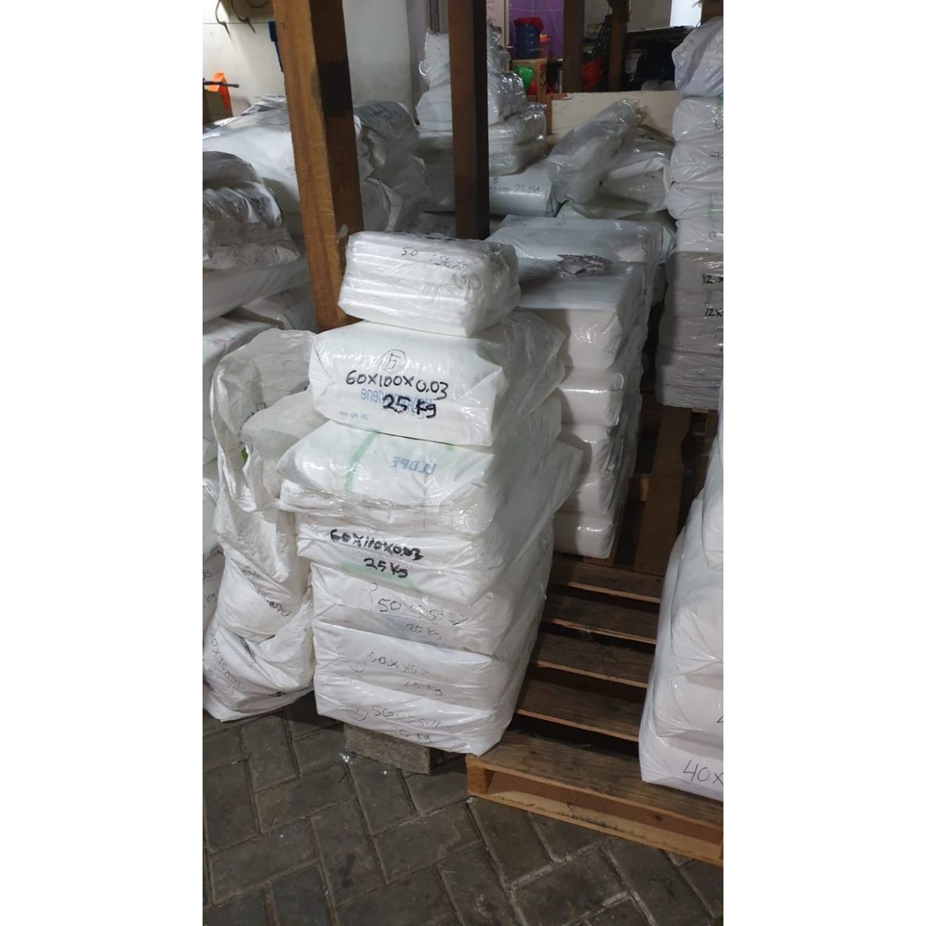 

Plastik Pe Tebal 0.08 Mikron, 1 Karung Atau 1 Bal (Isi 25 Kg)