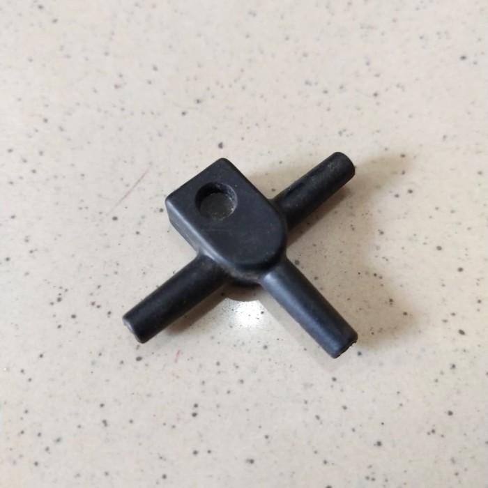 Sambungan Selang T Hitam Plastik Sambungan Selang