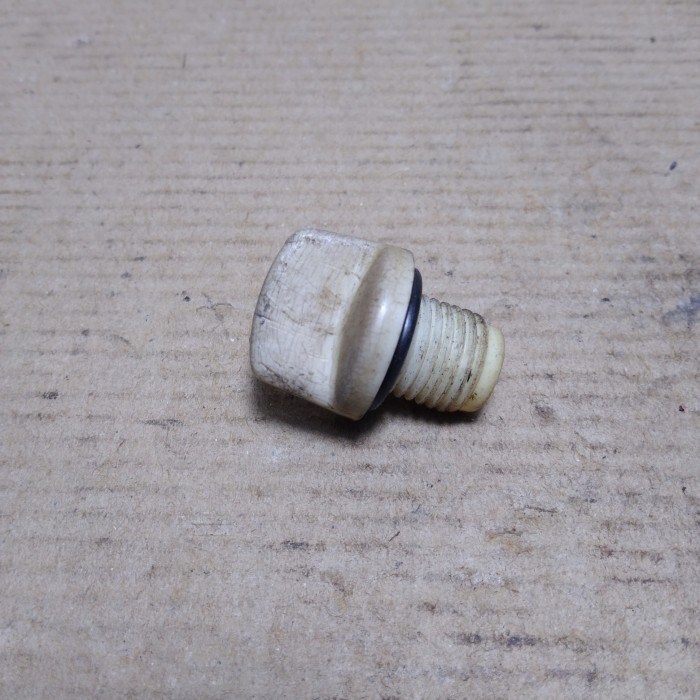 tutup oli gardan mio sporty