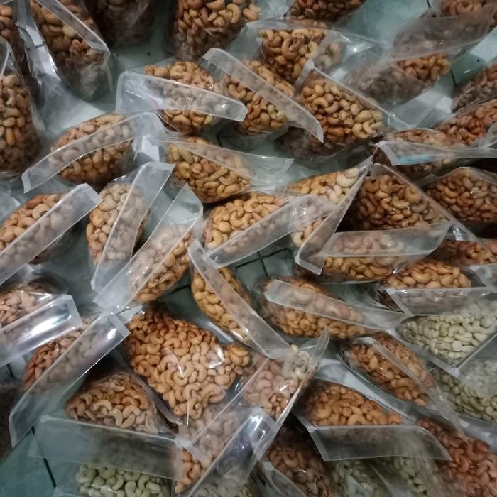 

BARANG TERLARIS kacang Mede Goreng original (500gr) Snacks