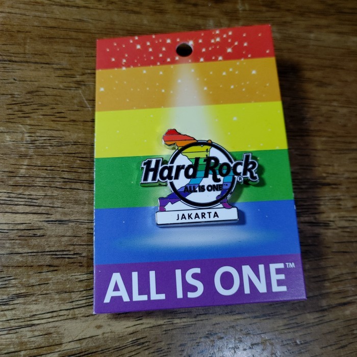 PIN Hard Rock Cafe Jakarta freddie mercury silhouette logo PIN