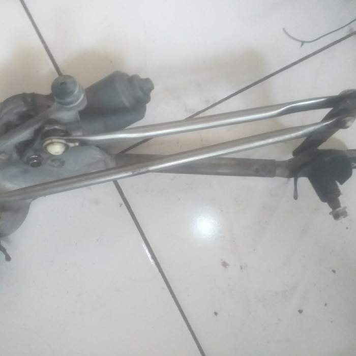 wiper yaris bakpao
