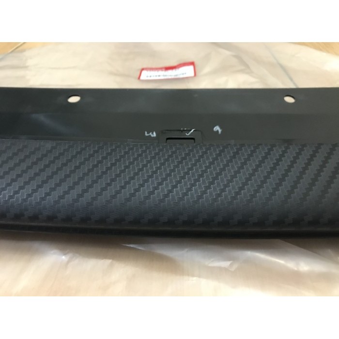 GARNISH BUMPER BAWAH JAZZ GK5 FACELIFT 2018-2023 GENUINE